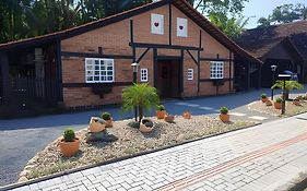 Casa Enxaimel 02 em Pomerode SC